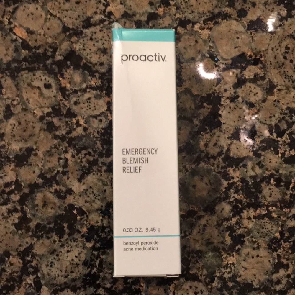Brand New: Sealed Proactiv Emergency Blemish